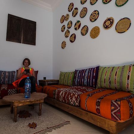 The House By Riad Inna เอสเซาอิรา ภายนอก รูปภาพ